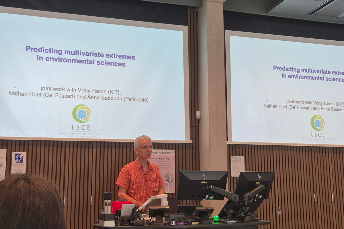 Philippe Naveau presenting at the Predicting Multivariate Extremes in Environmental Sciences seminar